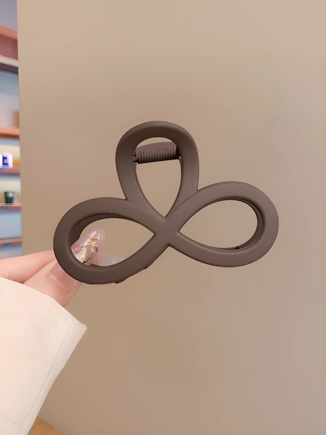 2# Coffee figure-8 clip 8cm