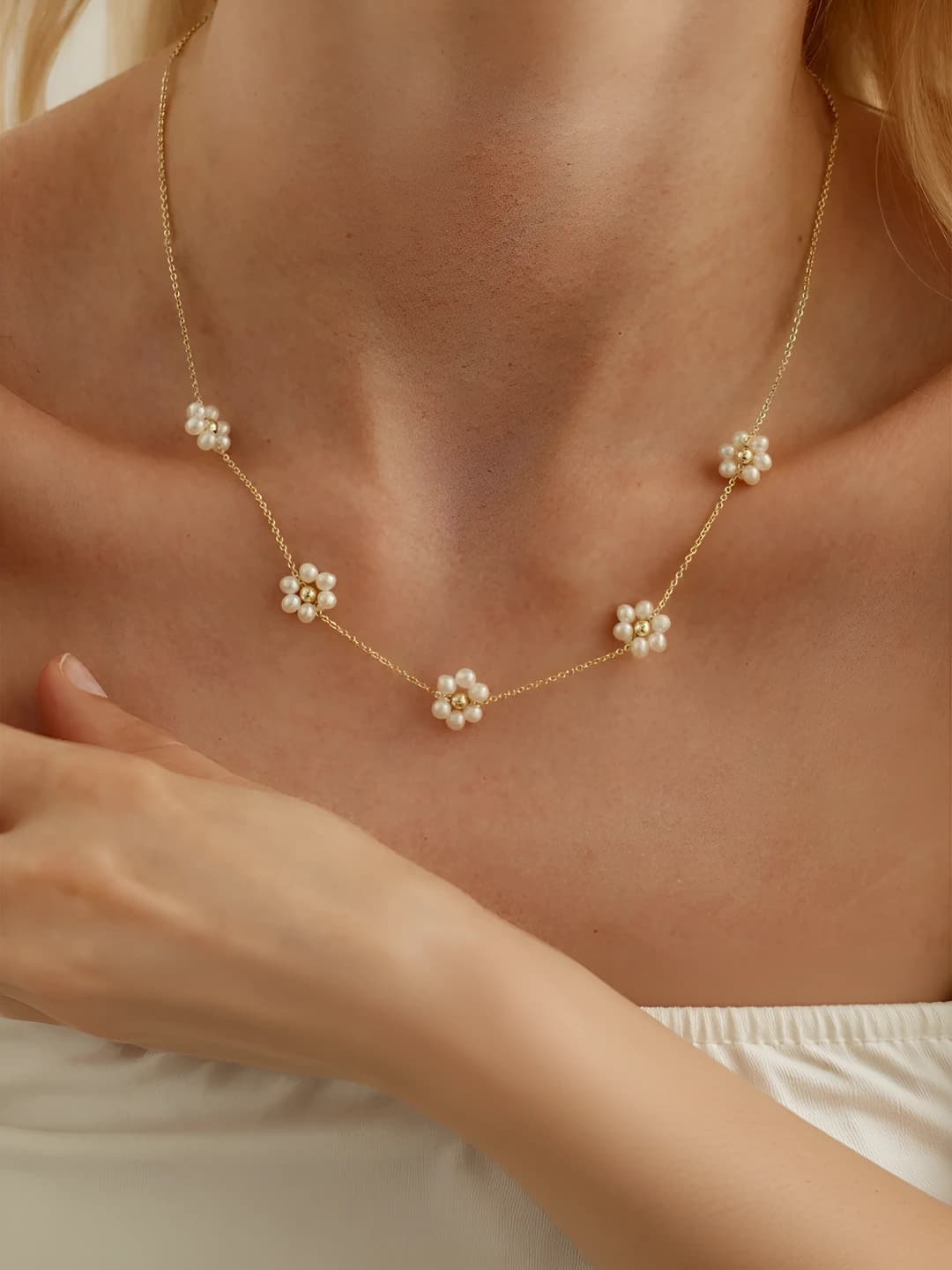 5-flower freshwater pearl pendant