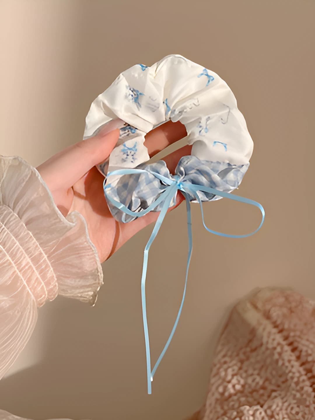 1# Blue plaid cat scrunchie 12cm
