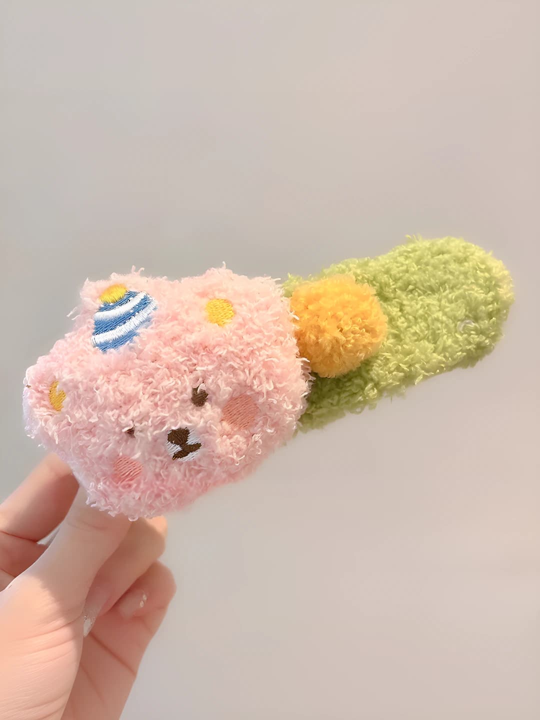 2# розовый пудинг-медведь зелёные зажимы 11cm