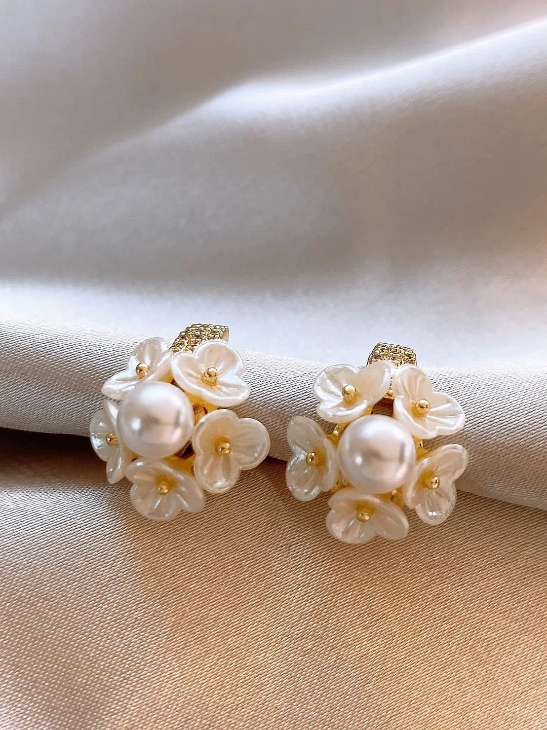 87766 Shell flower earrings
