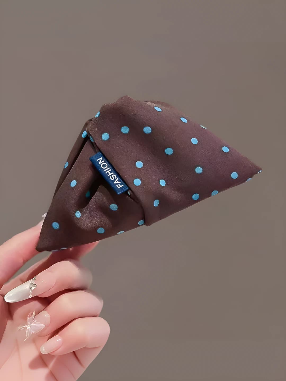 Polka dot triangle clip Coffee