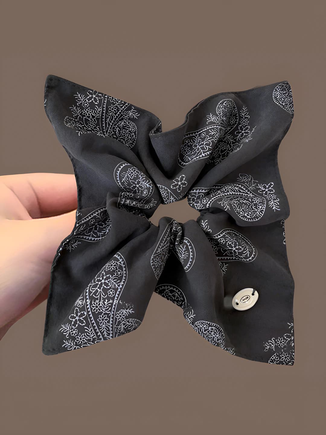 4# Grey, paisley print, ~21 cm