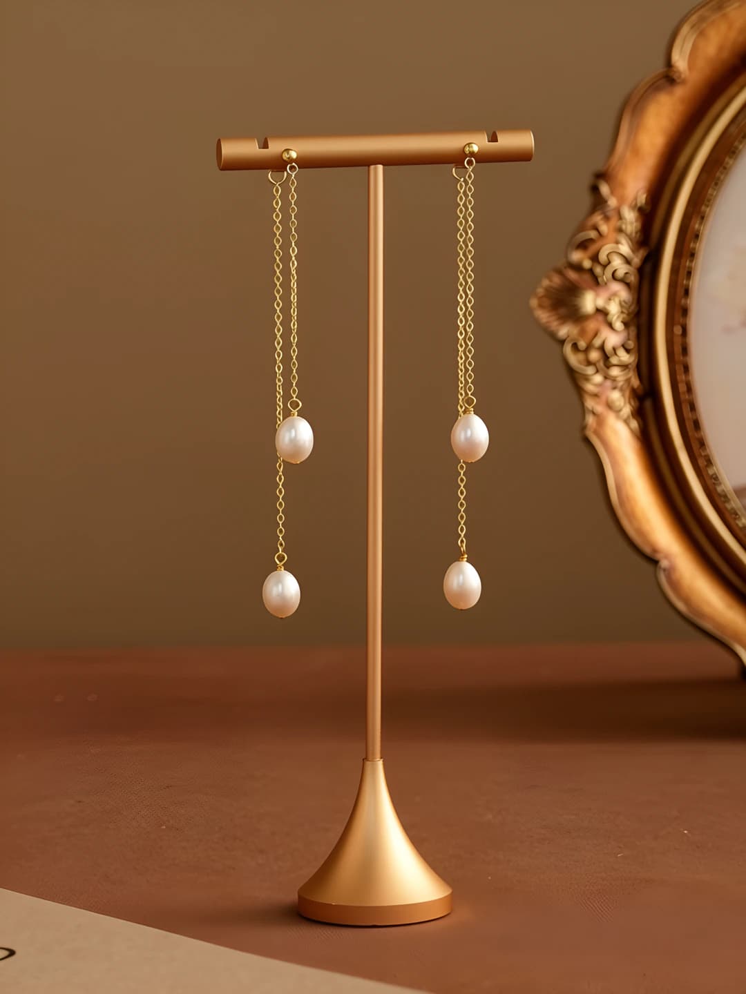 Star pearl, gold, earrings