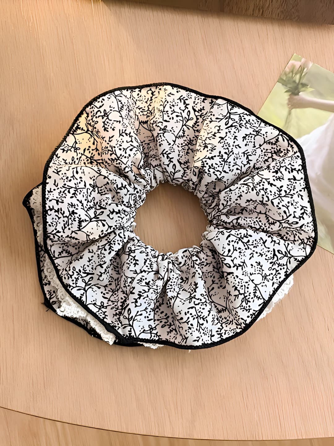 1# White lace 15 cm
