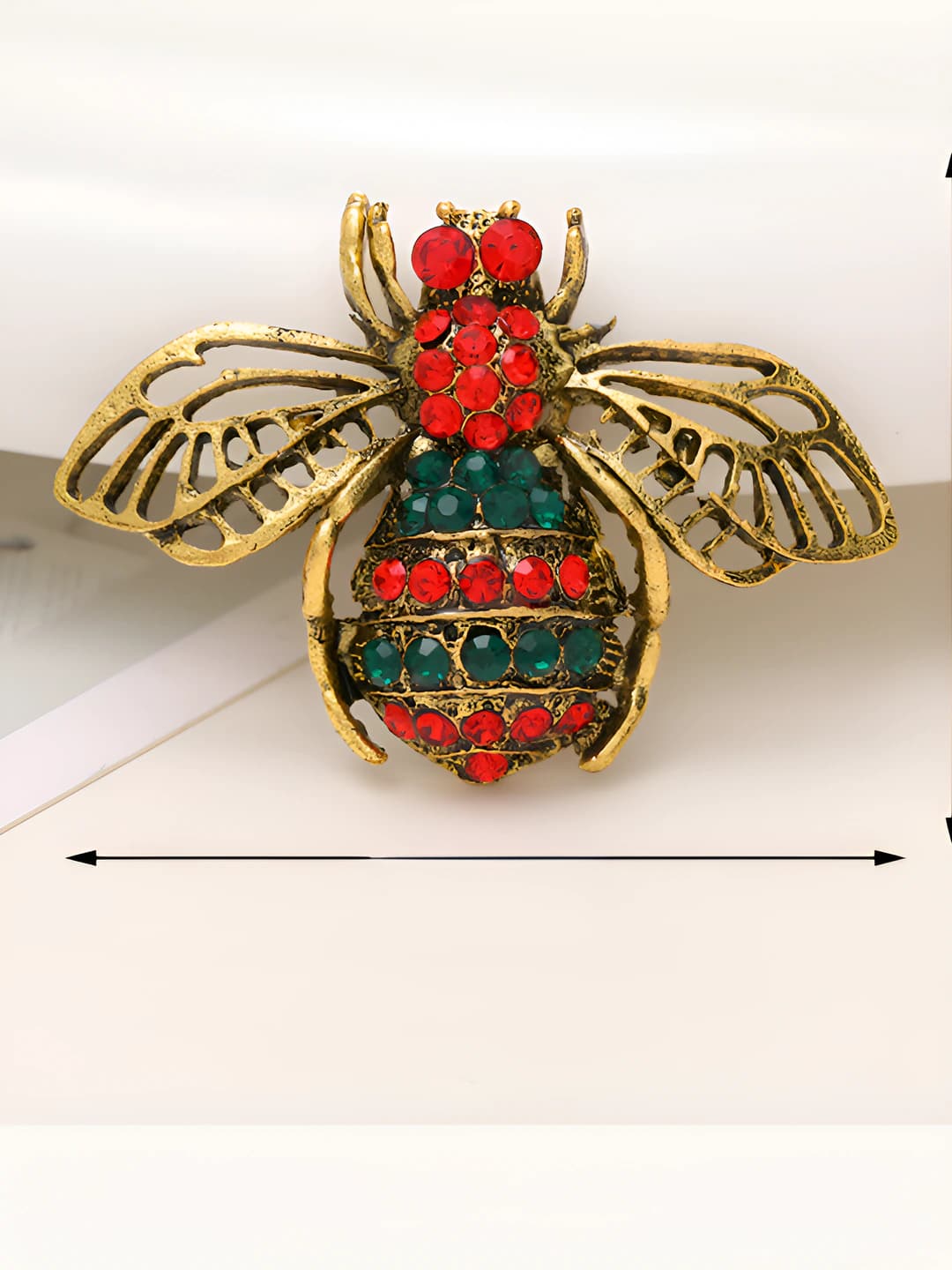 D961 Винтажная пчела