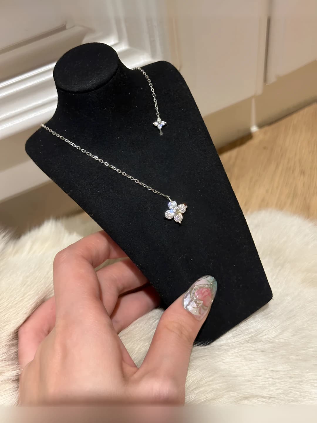 Twin four-leaf clover necklace (silver)