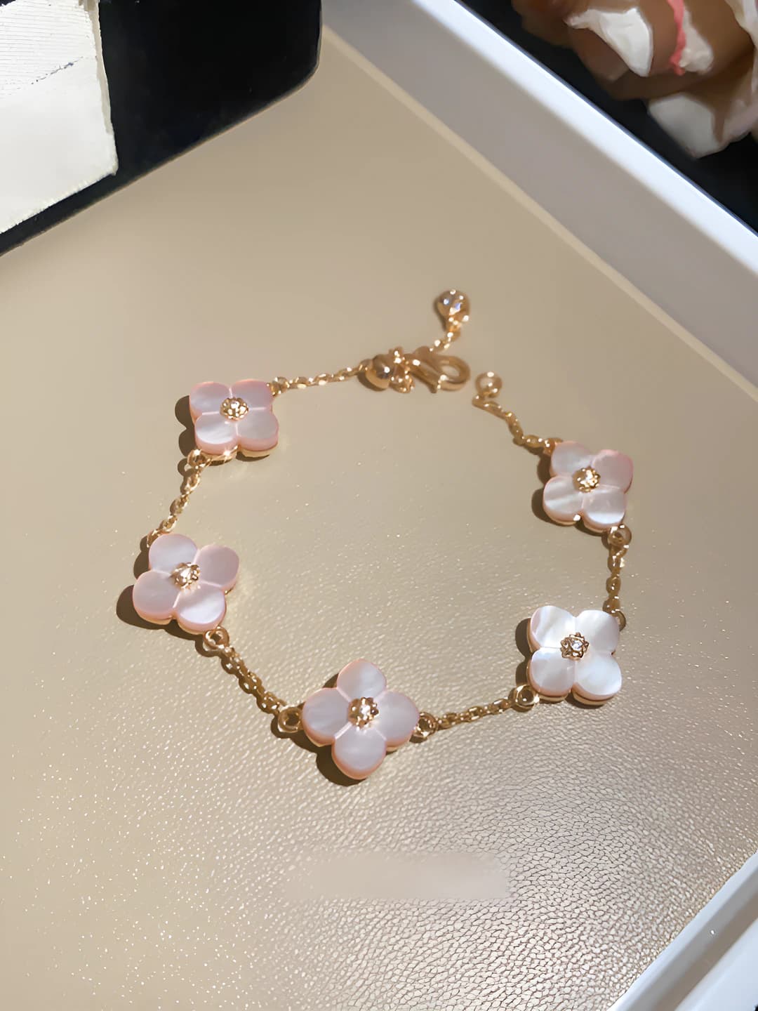 Bracelet - Champagne gold