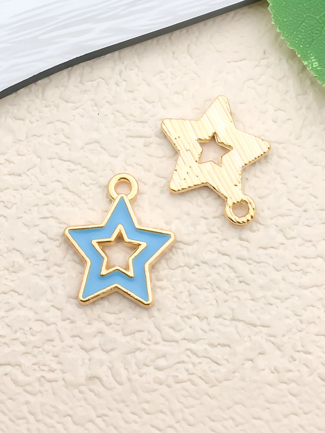 1 pc teal cutout star 14x16mm-0.6g-11957