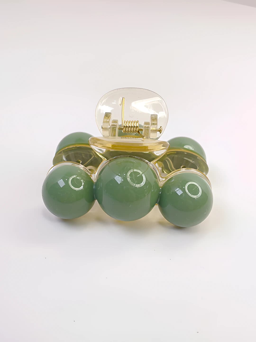 Green, 3 pearls