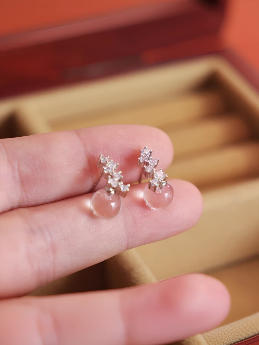Women's zircon earrings, geometric shape, Chanel style, transparent effect, bright and delicate design