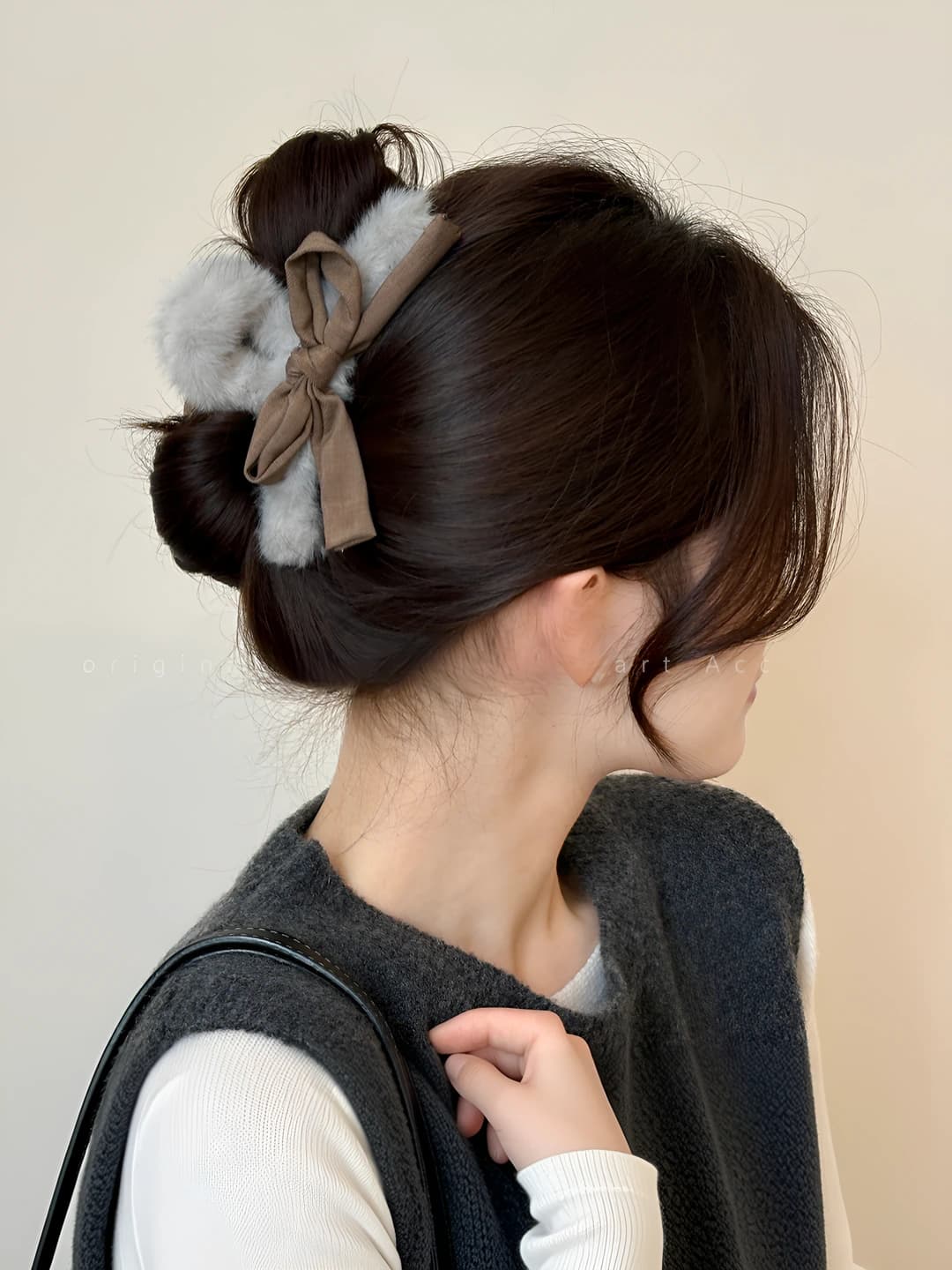 Women's large shark clip with bow for autumn-winter