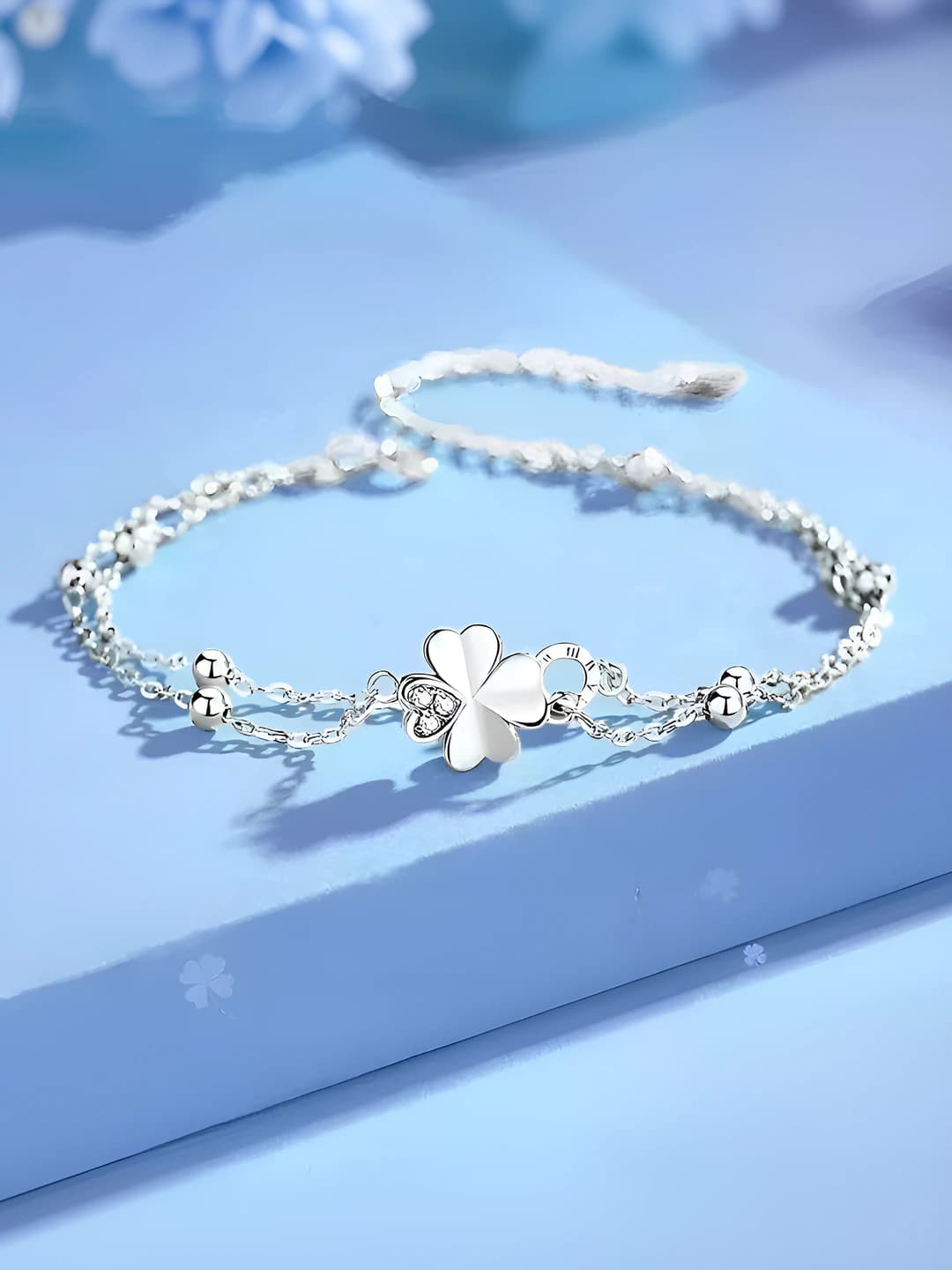 Alloy lucky clover bracelet (White gold)