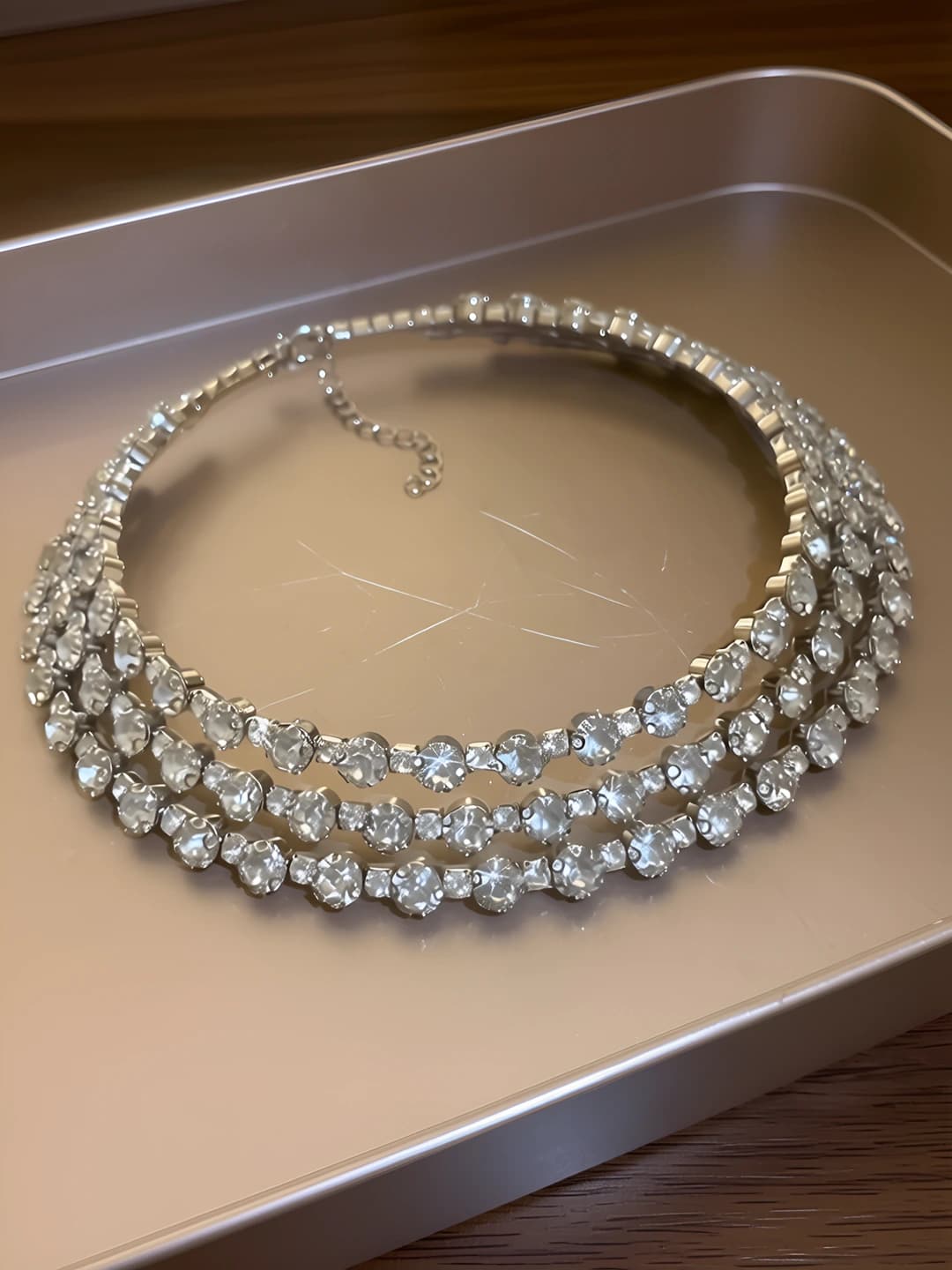 Silver choker three rows of diamonds