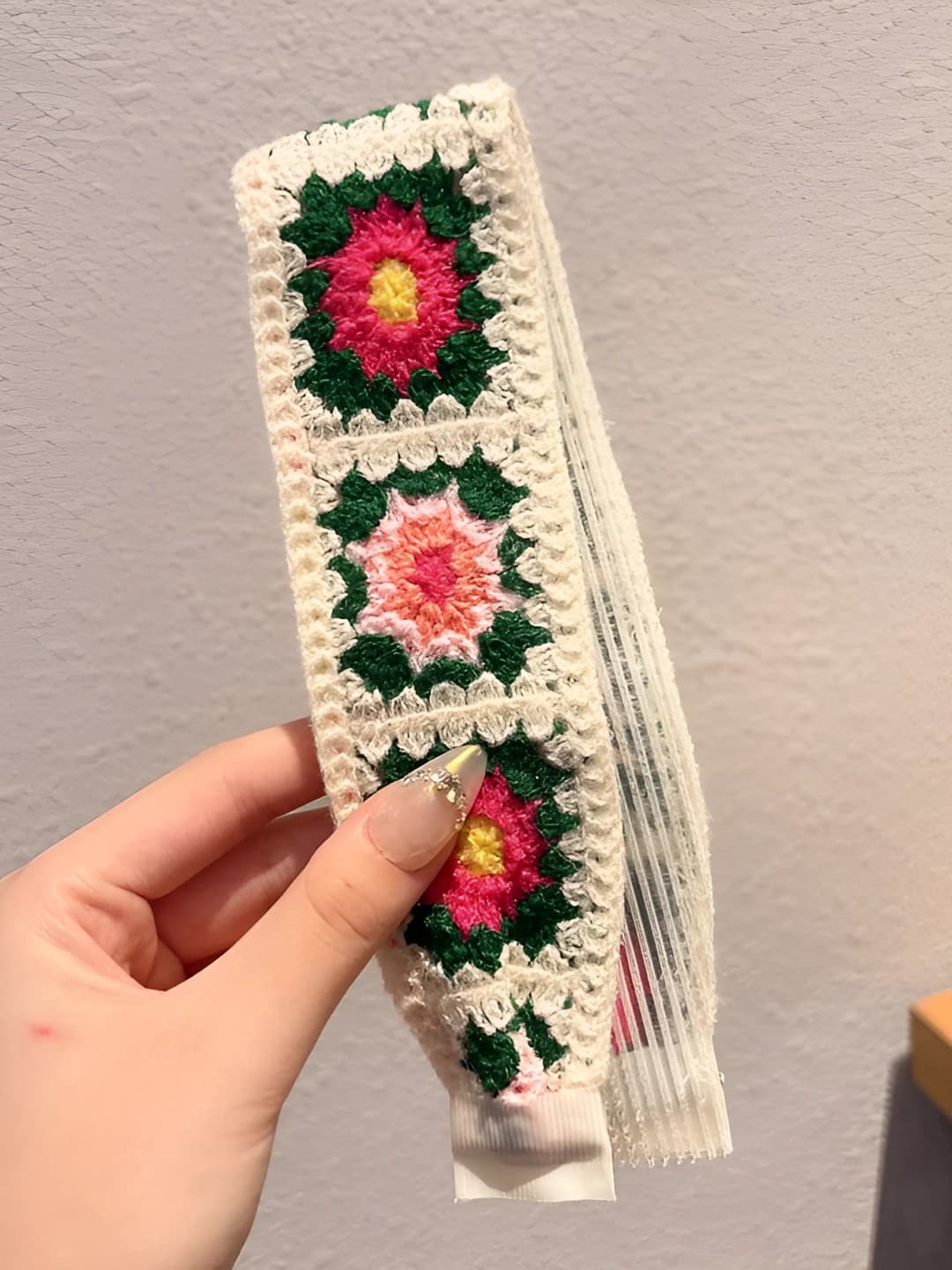 Beige floral variant