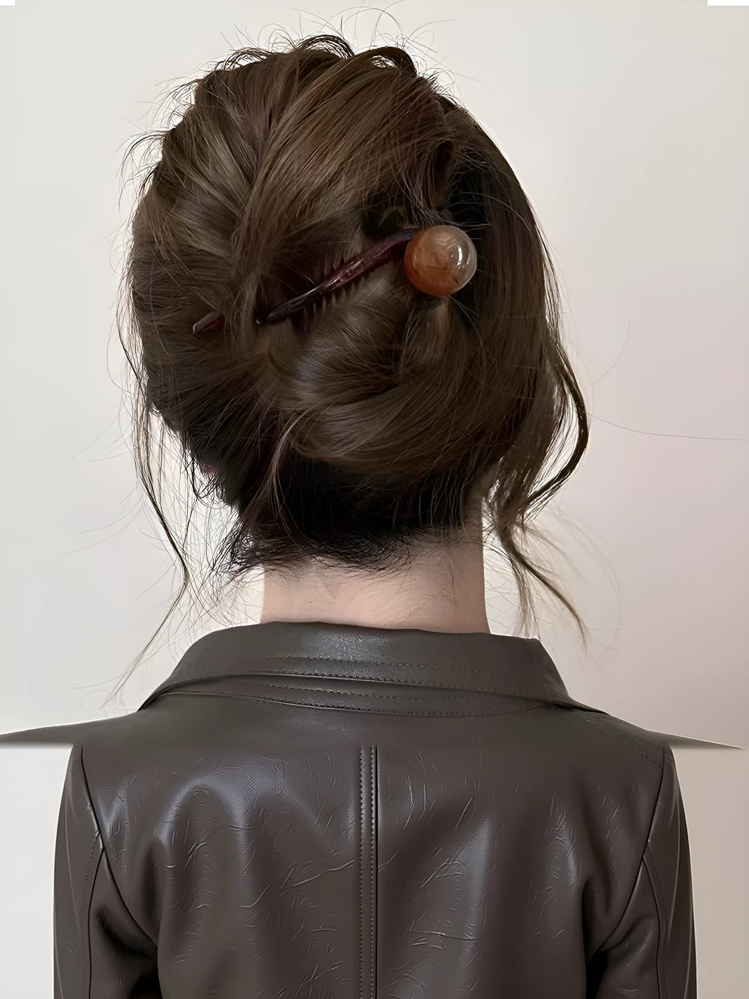 Caramel beaded twist clip