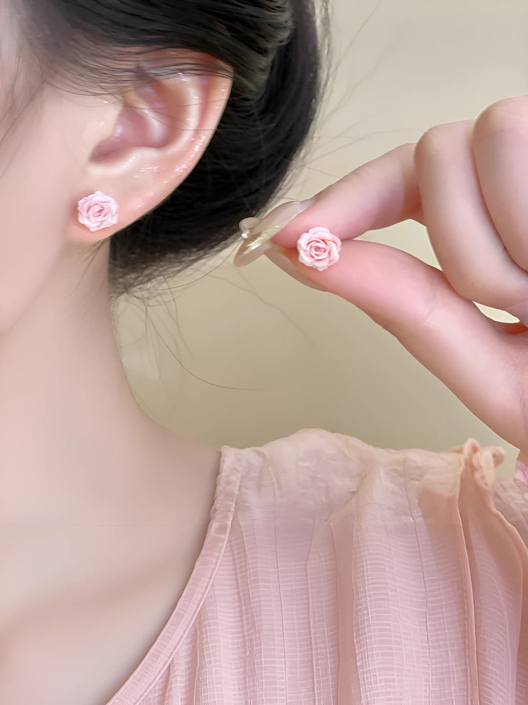 Розовые розовые серьги (серебряная игла)