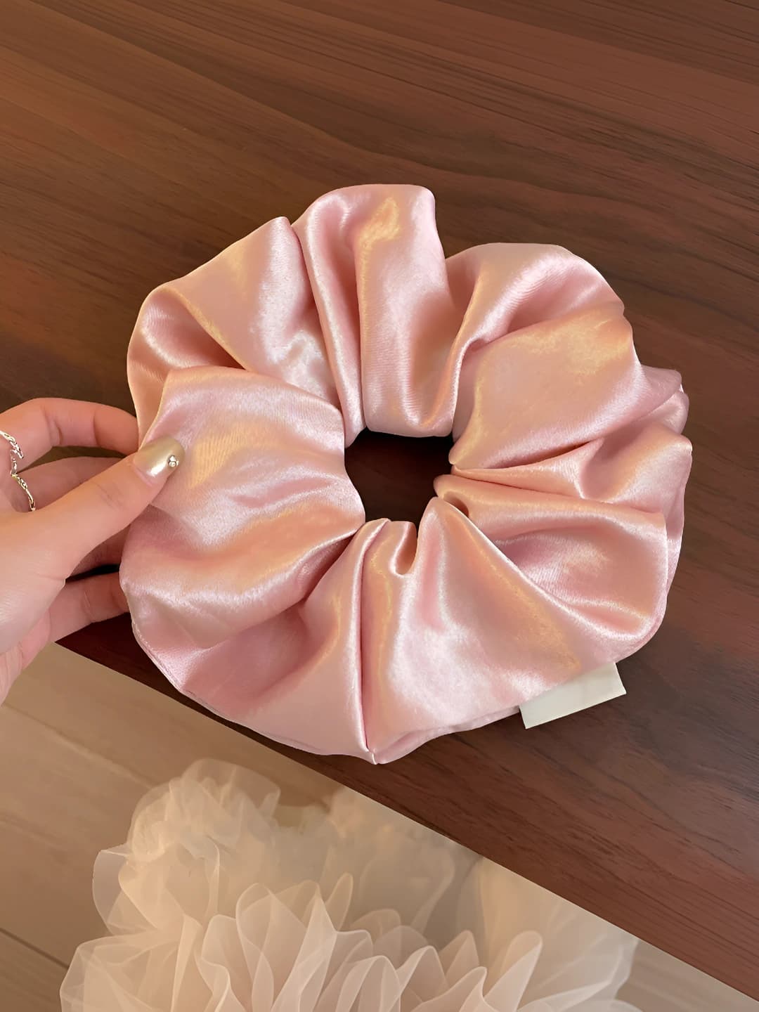 Большой, розовый