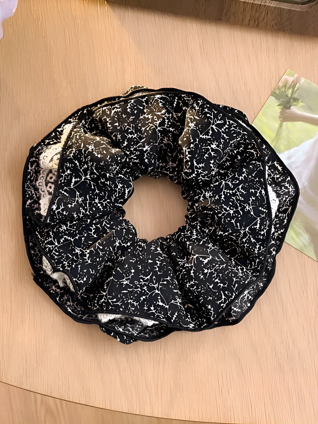 2# Black lace 15 cm