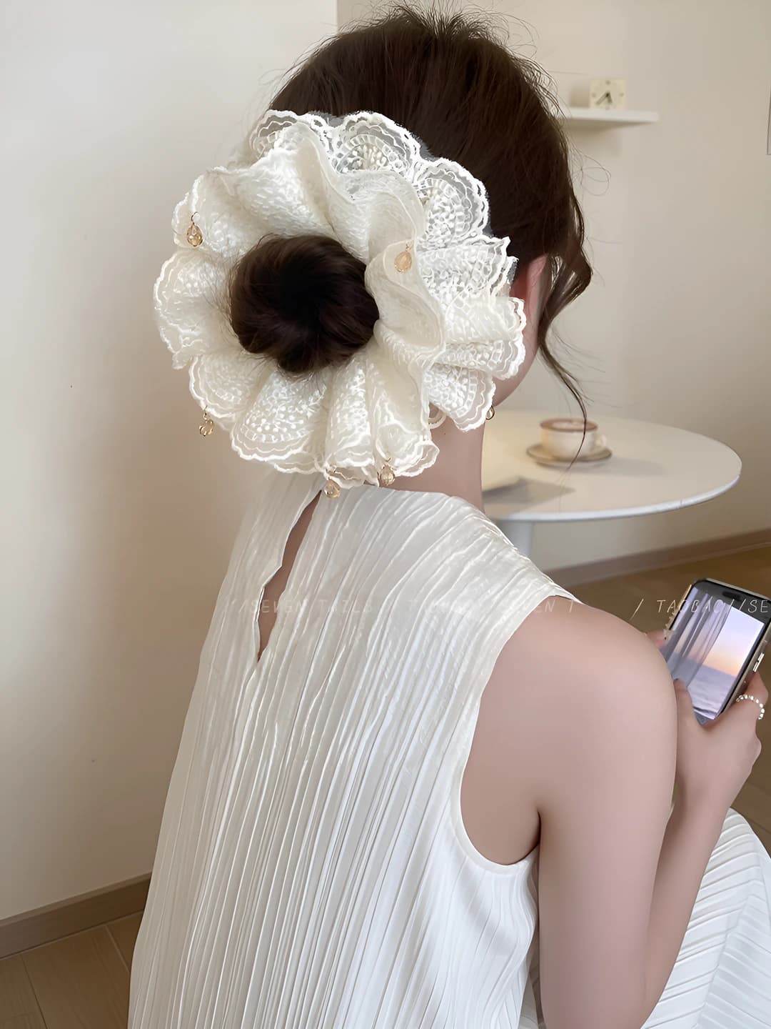 Beige lace scrunchie, 4 layers, 8 pcs, 20 cm