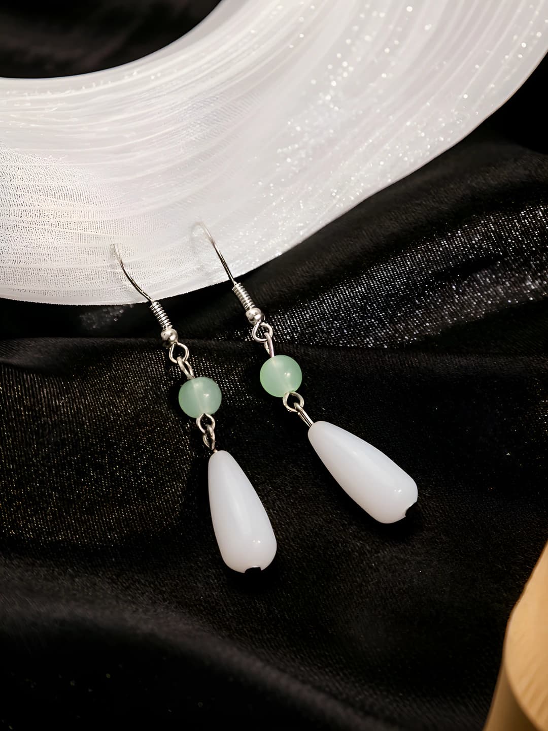 Vintage Chinese drop earrings A657