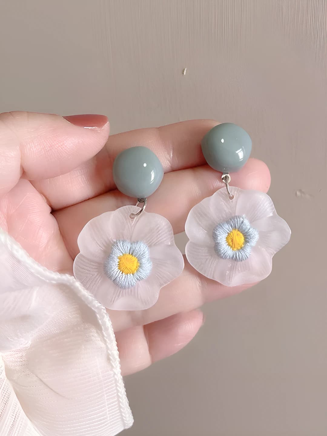 Blue flower stud earrings