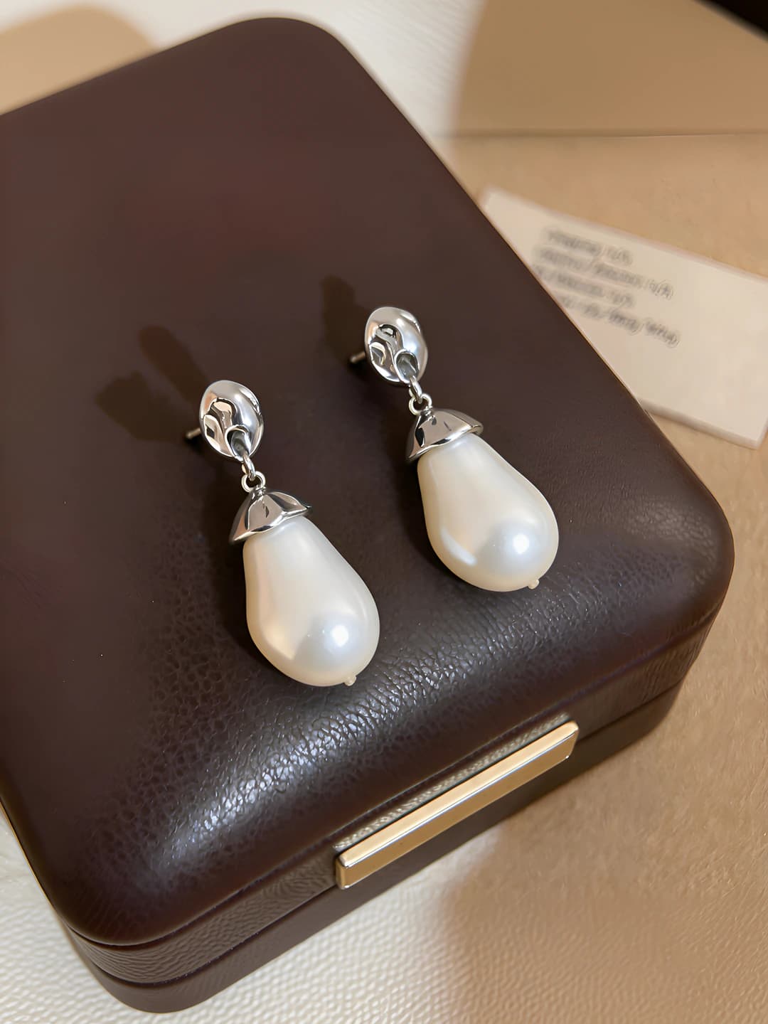 Серебряная игла - Серебряный