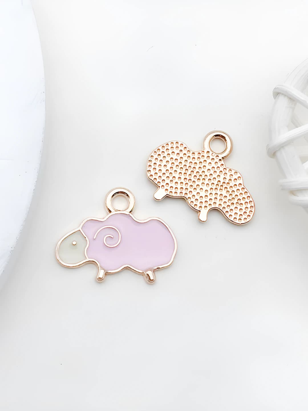 1 pc sheep 19x15mm-1g