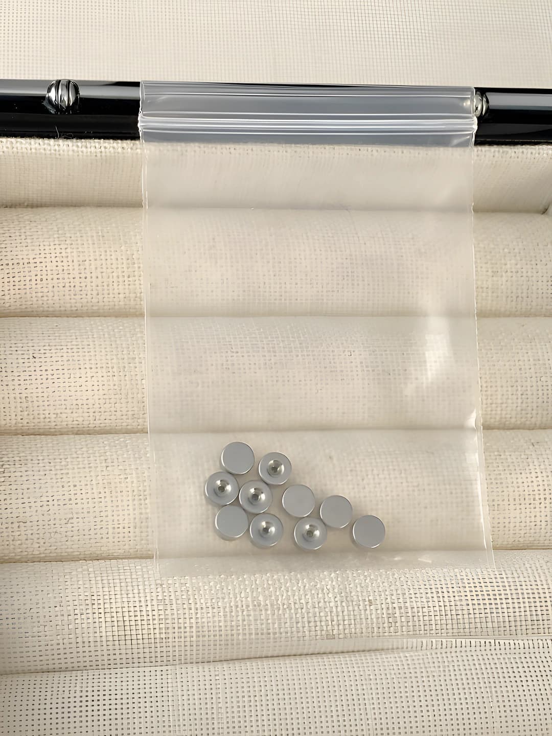Silver round earring (10 pcs)