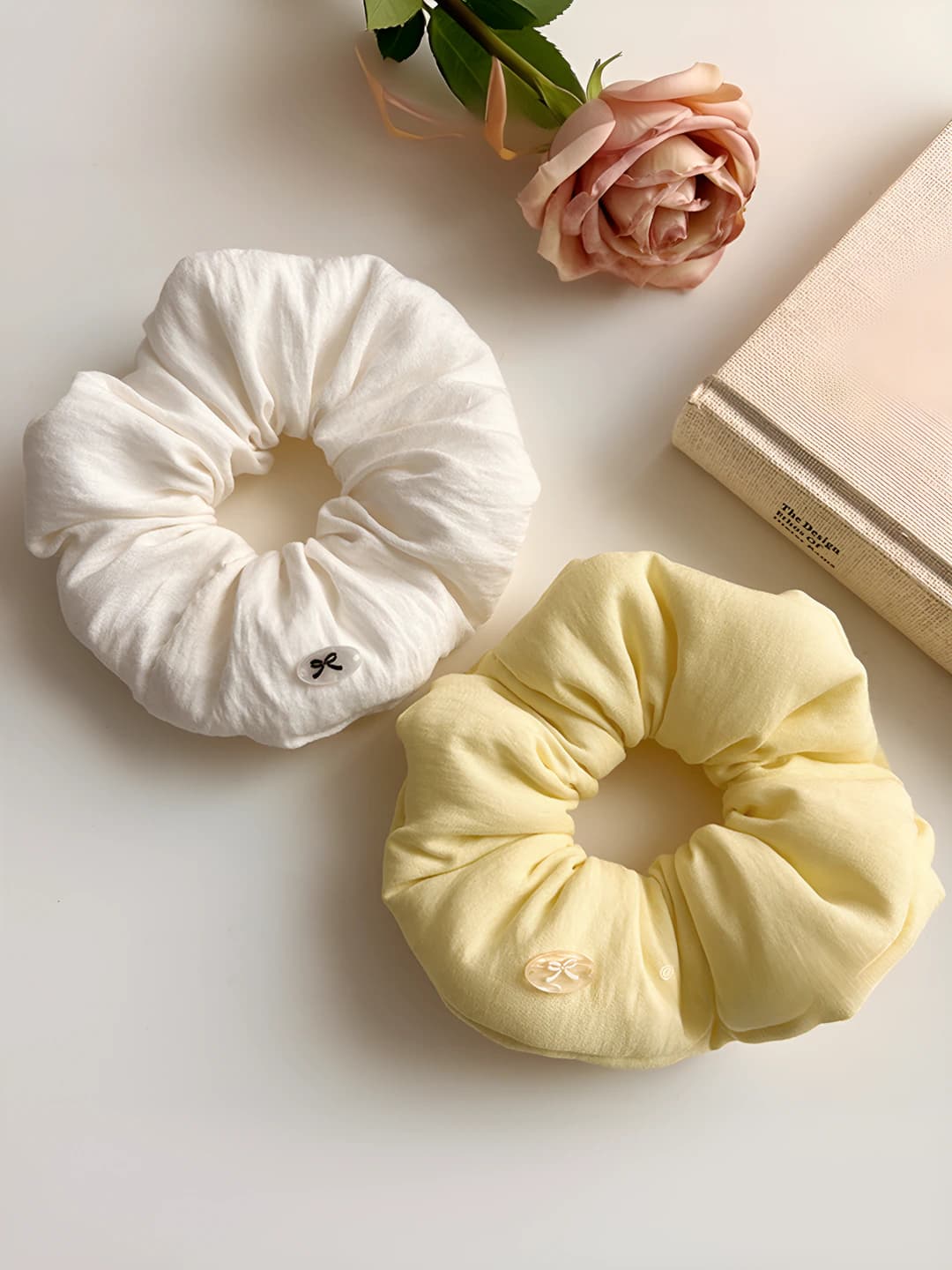 Women's seamless fabric scrunchie hair tie, Korean style, 2026
