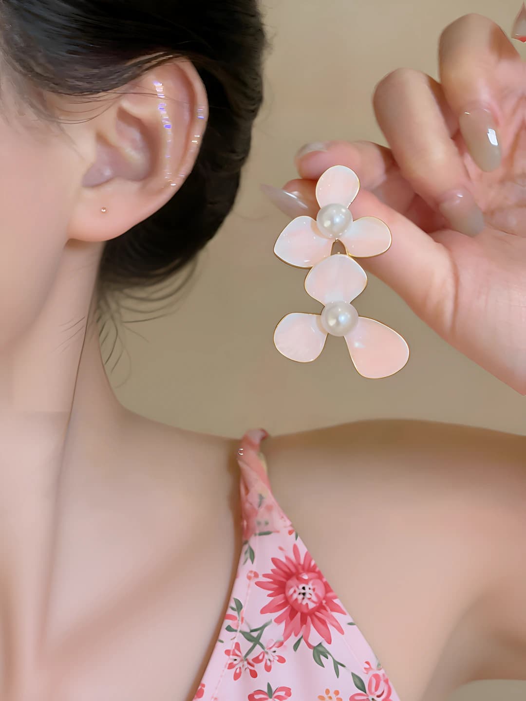 Women's flower pearl earrings: copper, steel, enamel, drop design