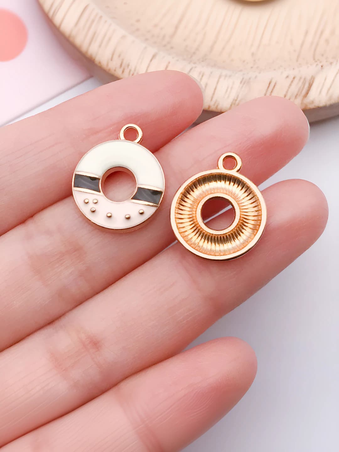 1 pc pink-white donut charm 18x15mm
