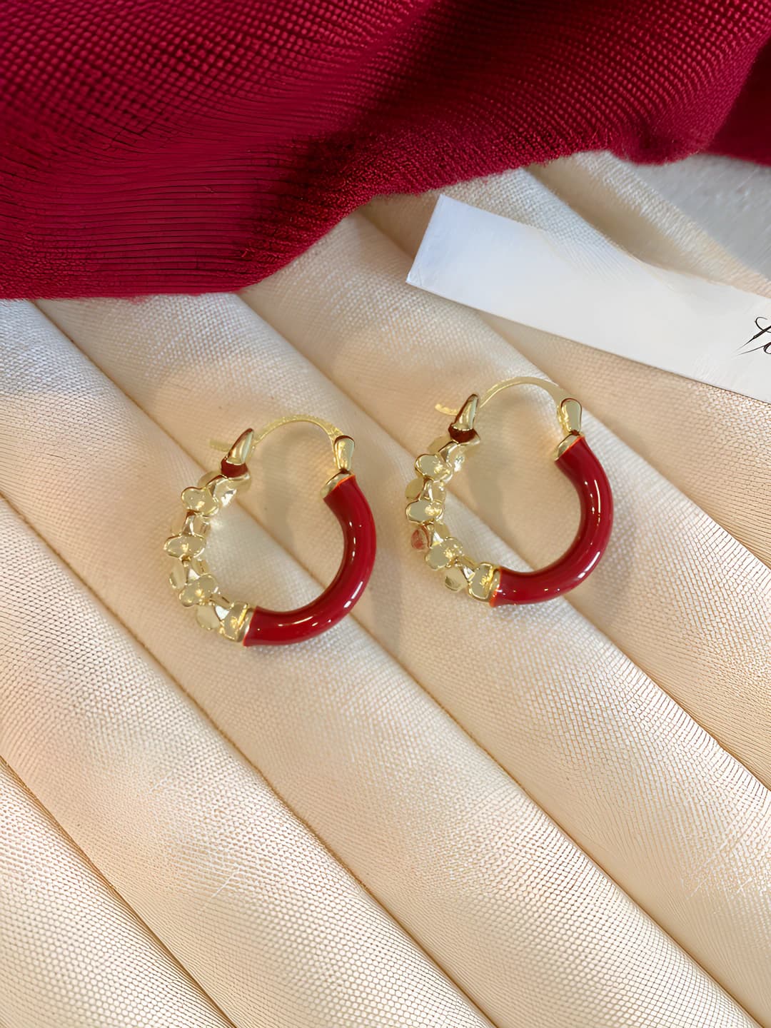 Oltin - Qizil