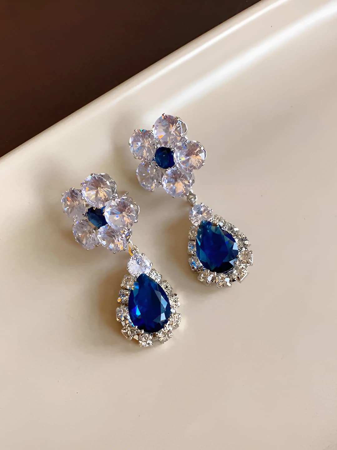 46# Stud - Silver - Blue - Drop