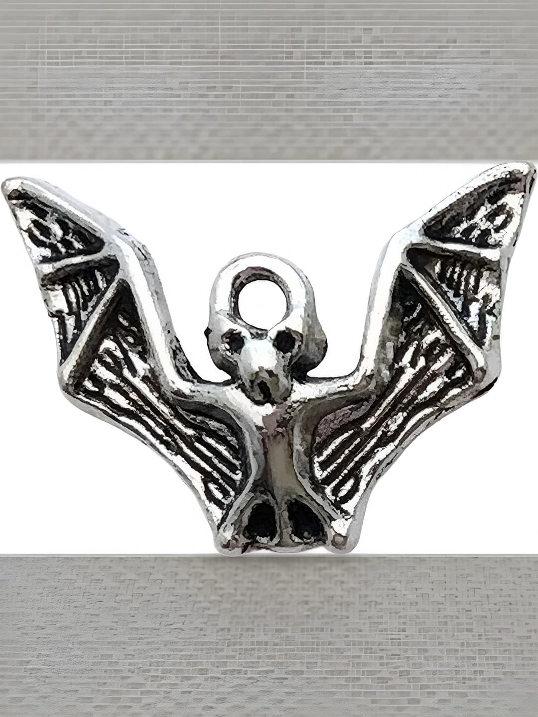 1 pc Halloween bat, 17x23mm, 1.5g