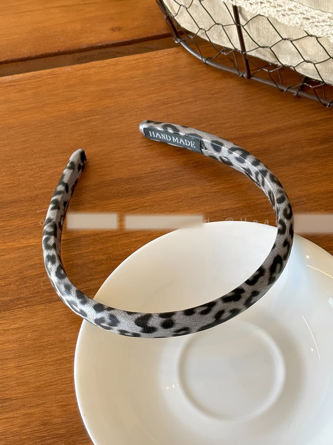 Kulrang leopard soch taqi