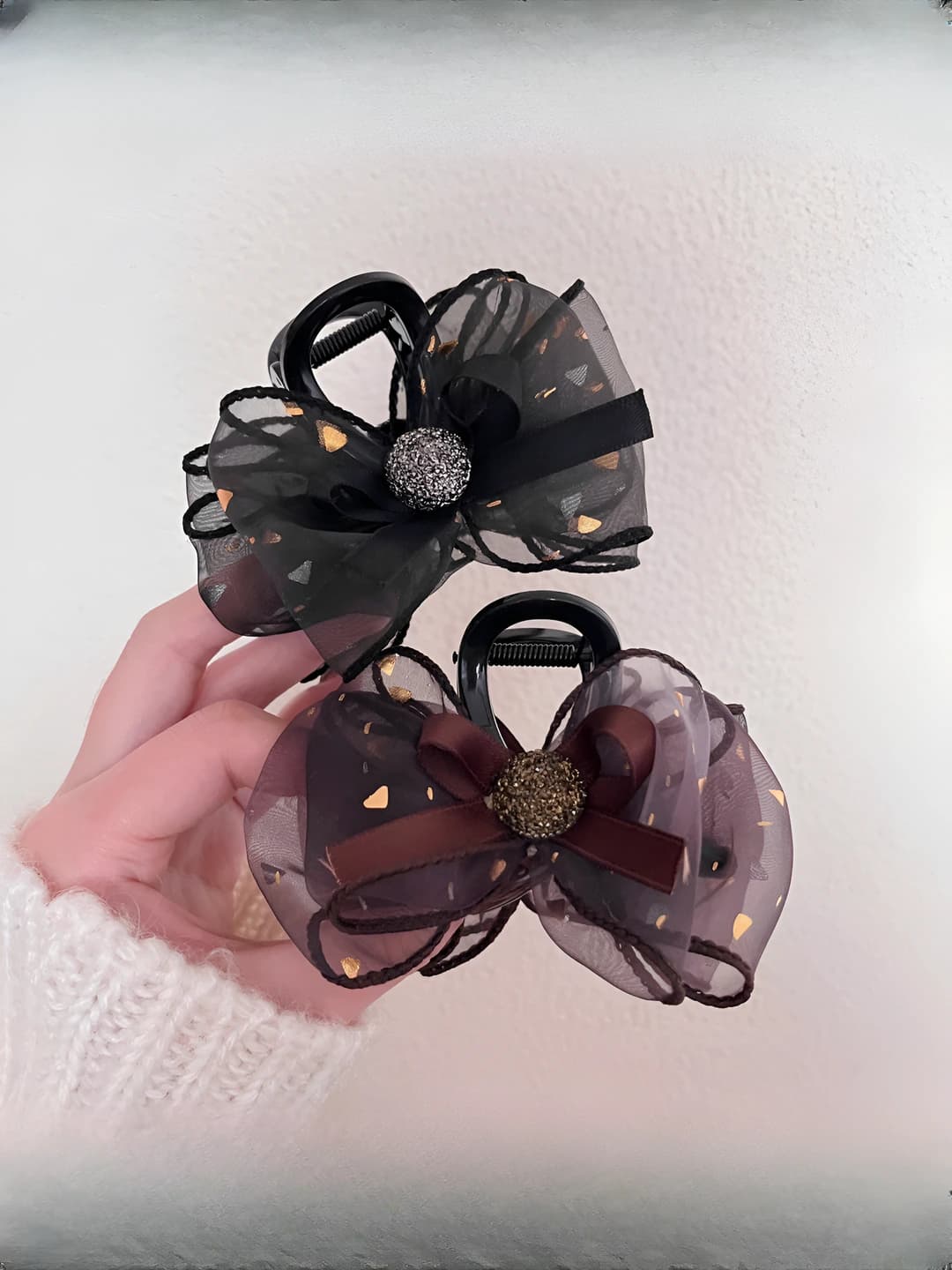 Women's hair clips and combs: shark clip with tulle bow, for back of head