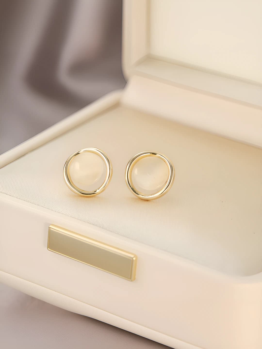 Women's 2026 Korean style geometric cat's eye stud earrings