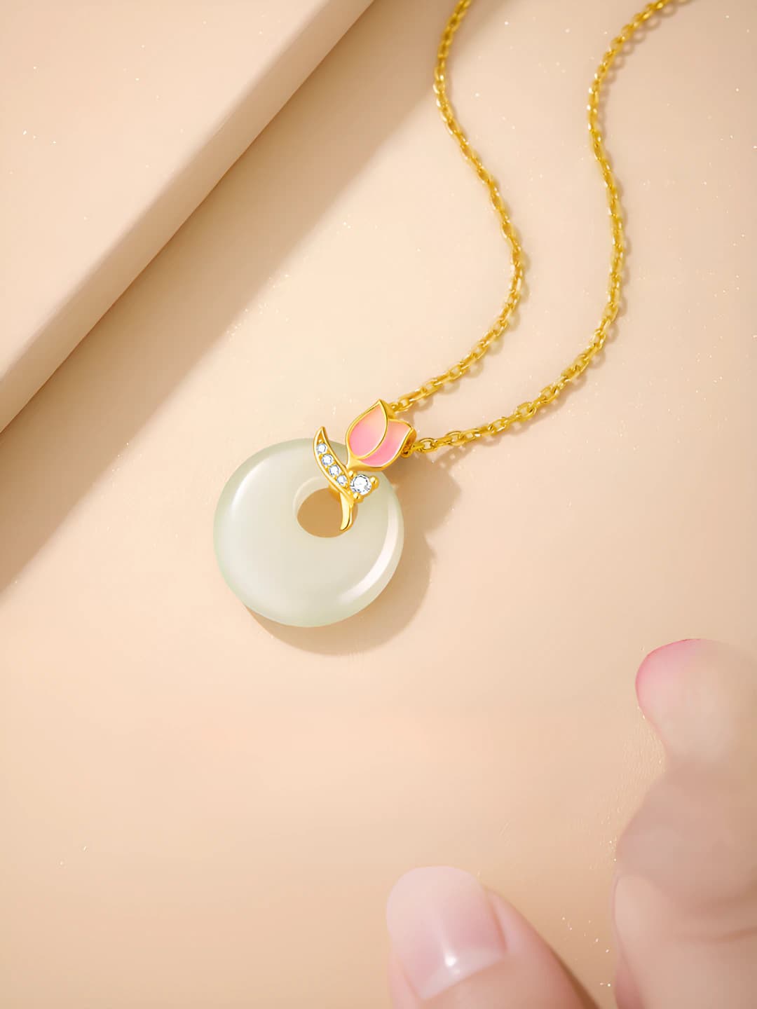 Tulip Necklace