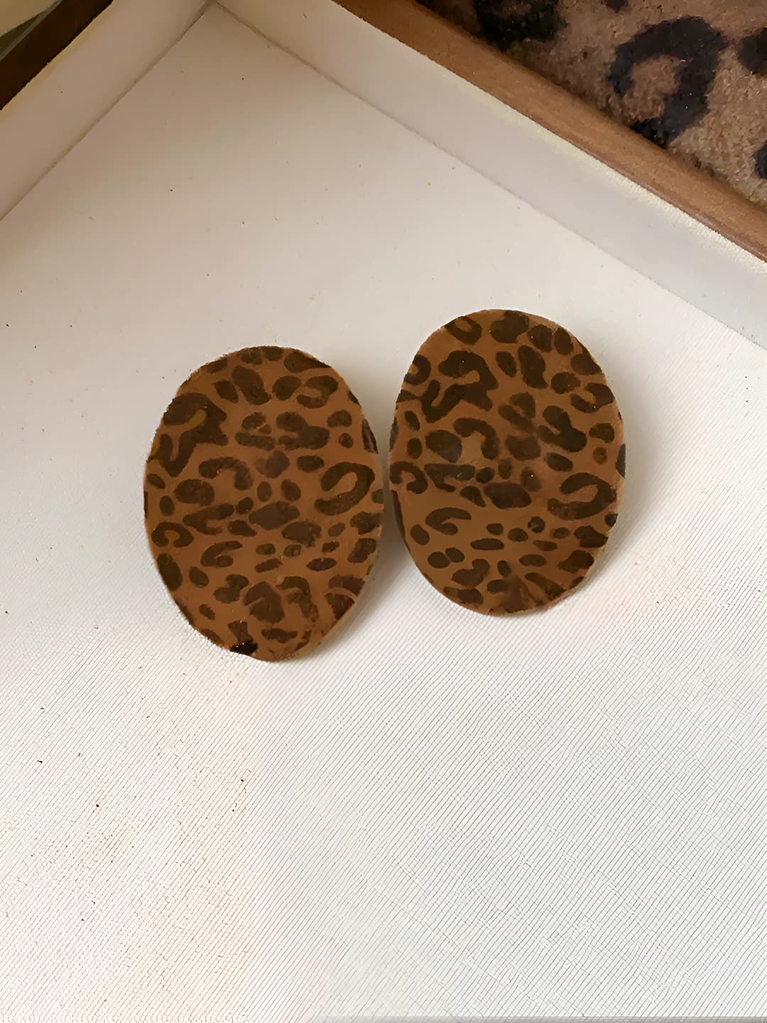 Coffee, oval