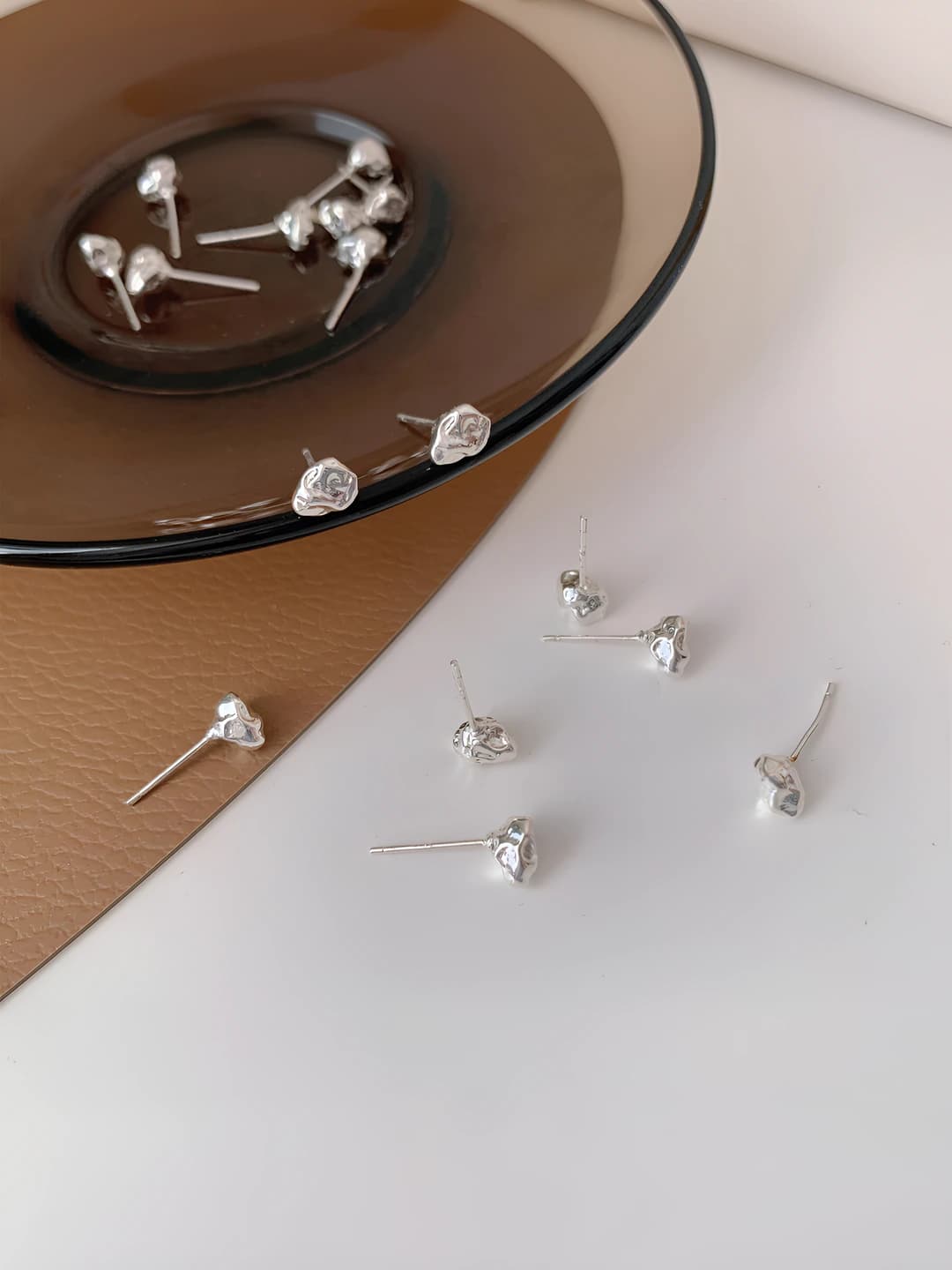 Women's silver post irregular meteorite design stud earrings, preppy style