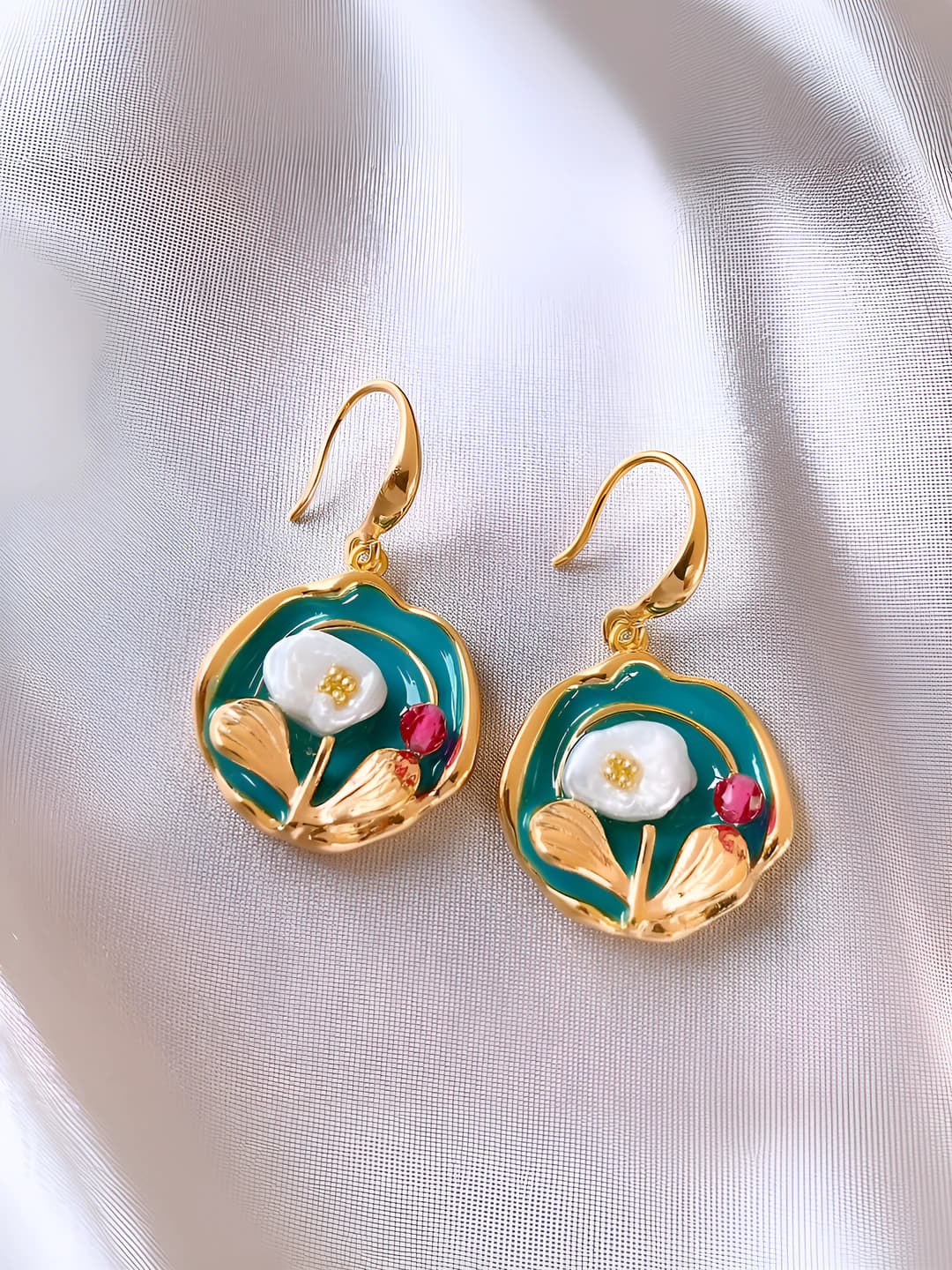 4# Ear hook-Gold-Green