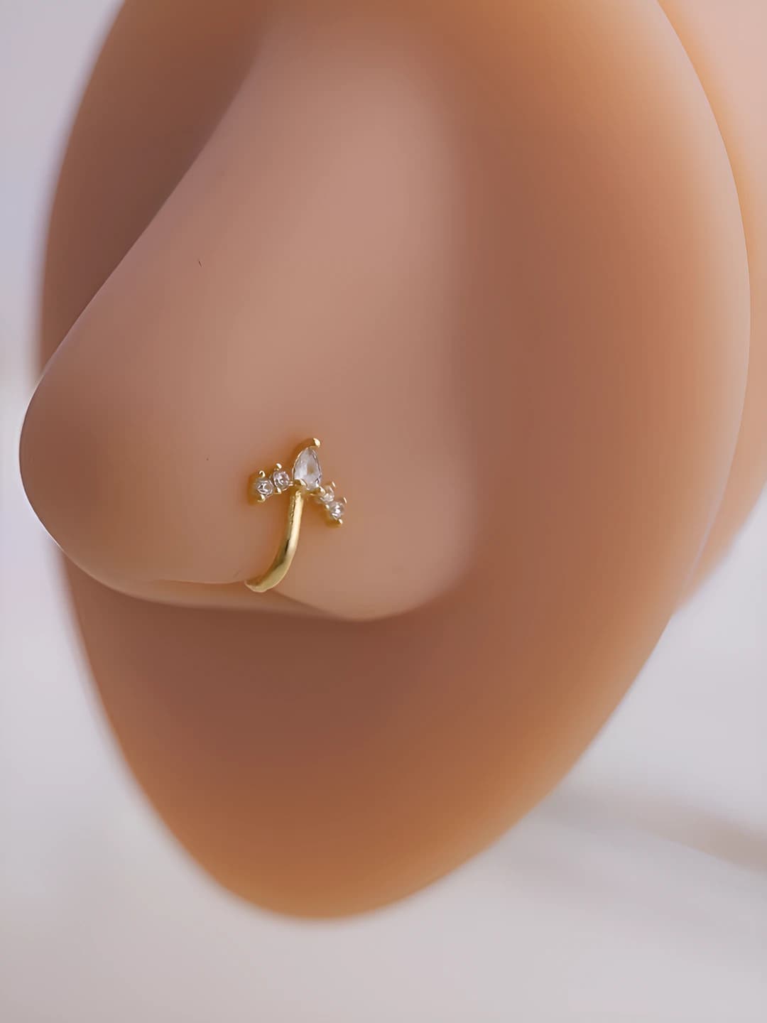 Zircon U-nose clip (1 pc)