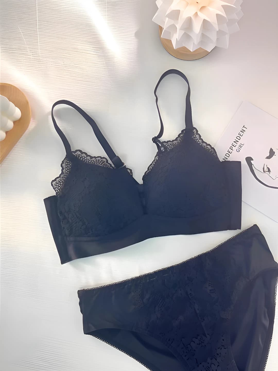 Black set (bra + panties)