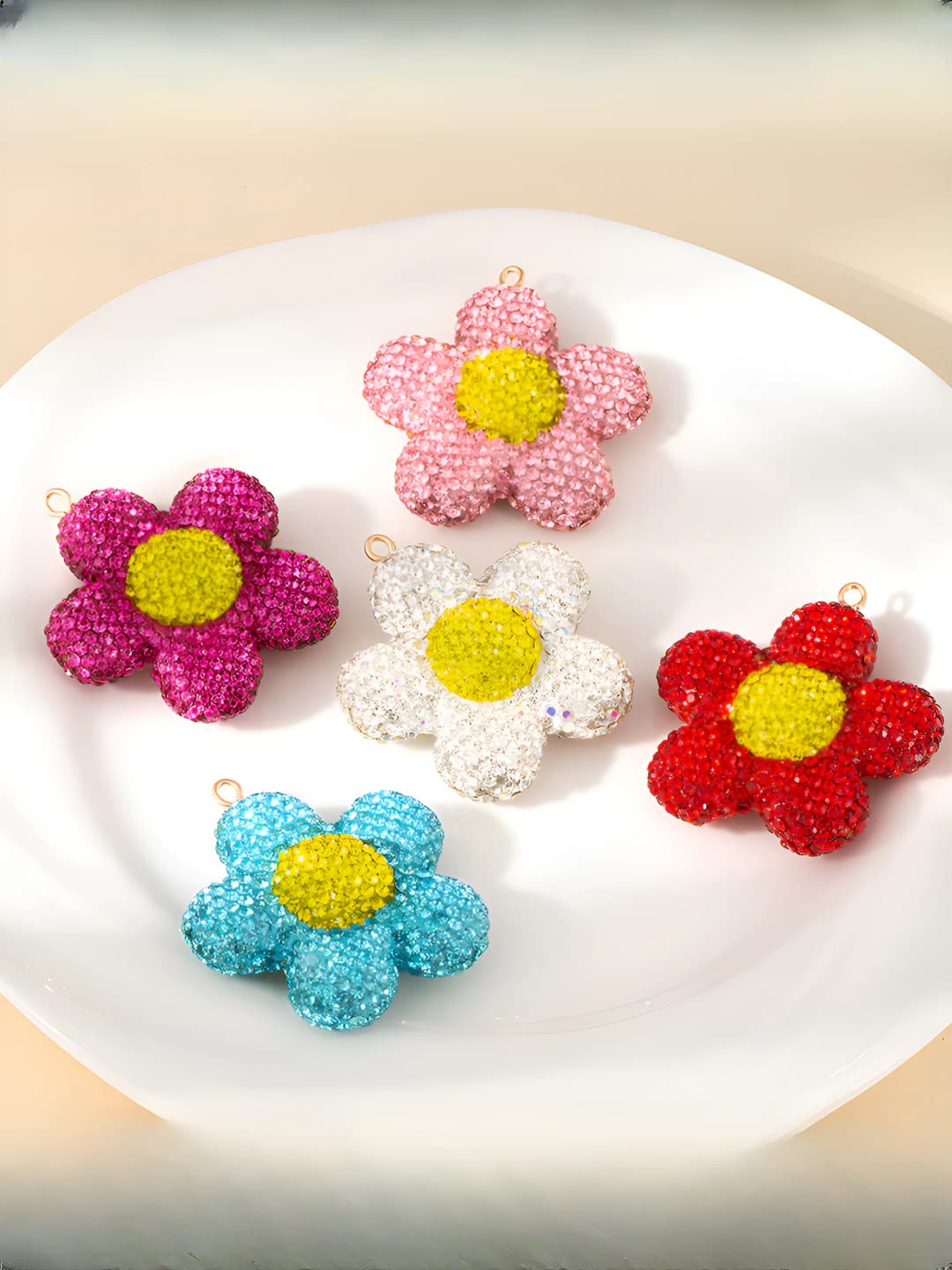 Women's full crystal sunflower charms, 5-petal flower, korean style key pendant
