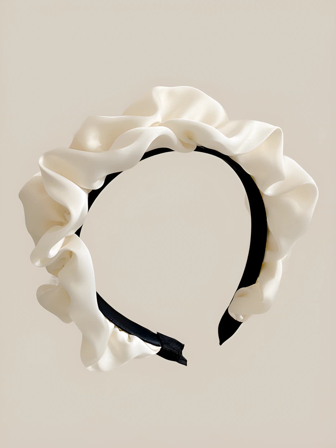 2# White, ruffled, large