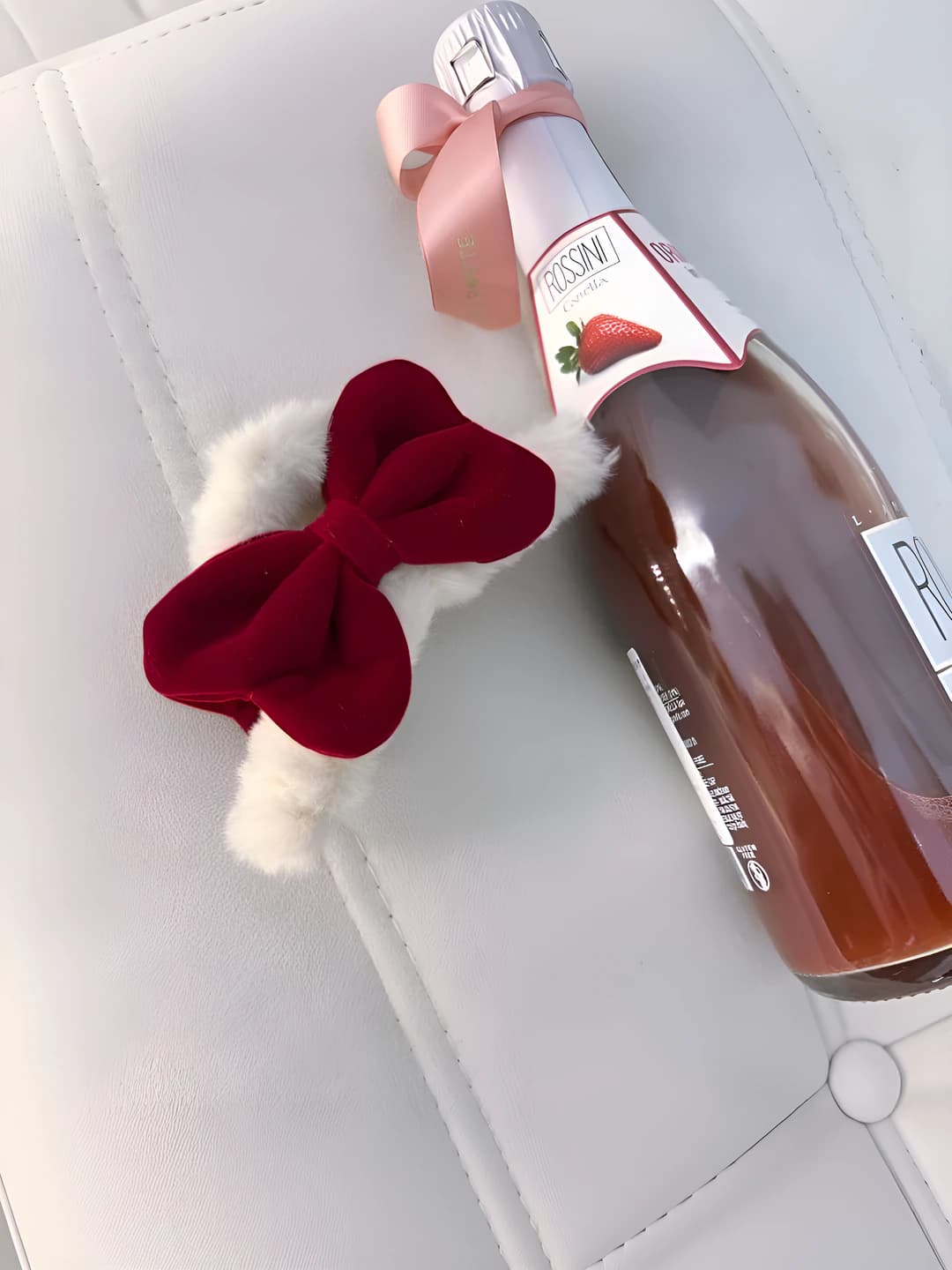 Белый