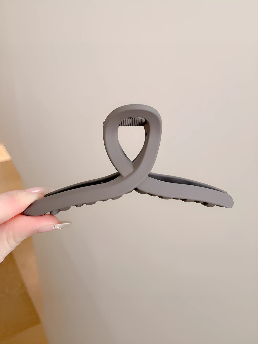 Light coffee Y-clip 13CM