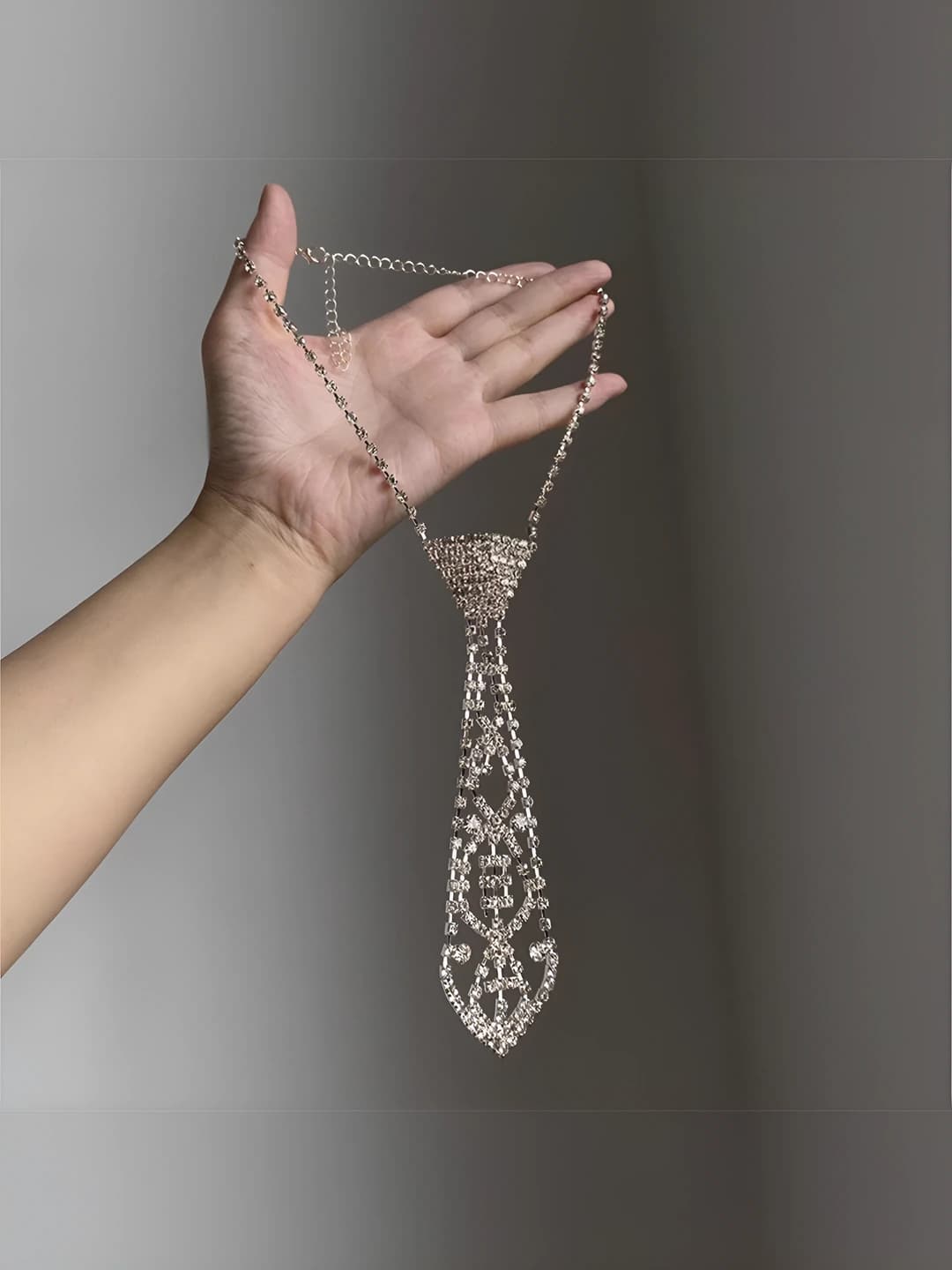 Women's long necklace with full diamond design and eight-pointed star design element for autumn-winter