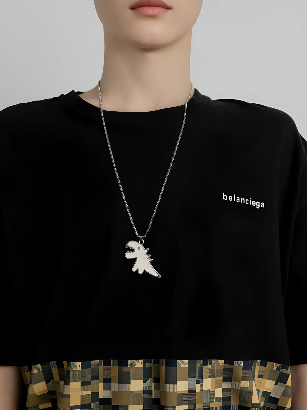 Cartoon dinosaur (white) + 60cm titanium chain
